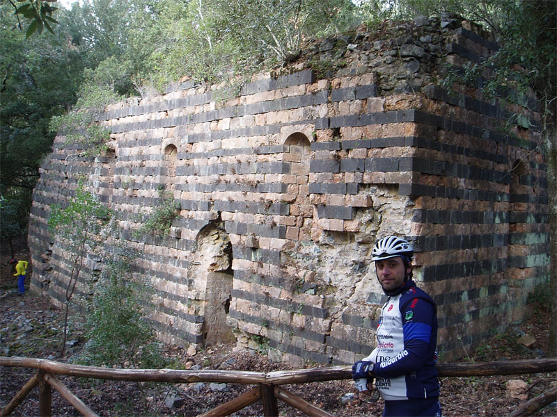 gal/2008/15 - escursioni autunnali MTB/PB220011-01.jpg